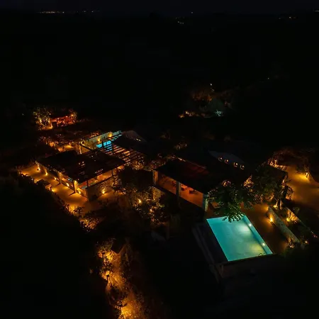 ιπποθόη Vilă Meganisi